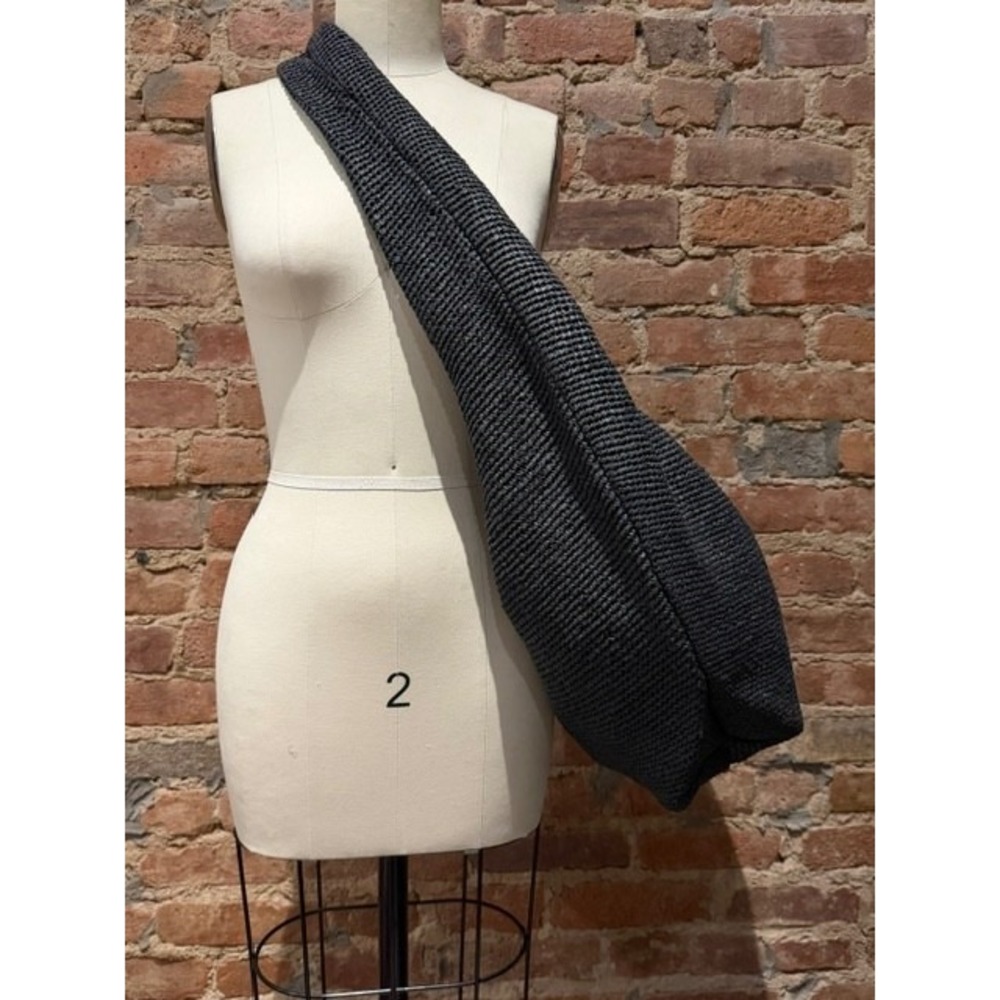 NEW COS Women's Black Oversized Sling Bag - Picture 3 of 10